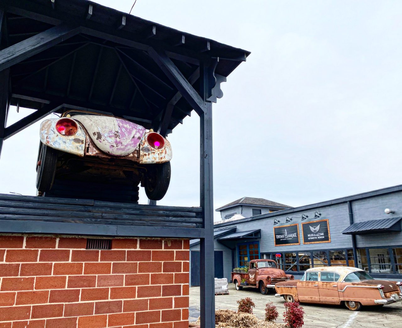 Things To Do Near Helen, Vintage Garage Antiques